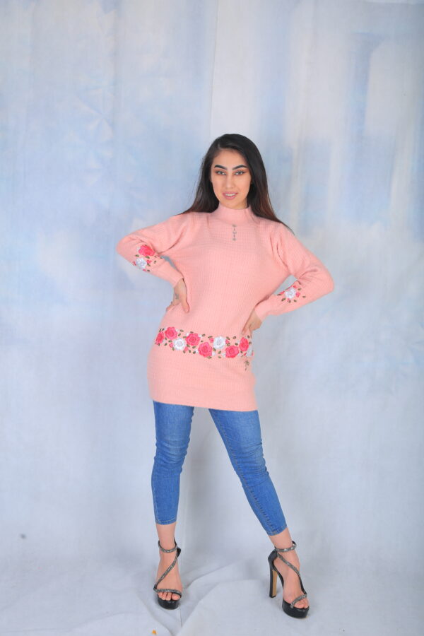 Embroidered Pink Sweater - Image 7