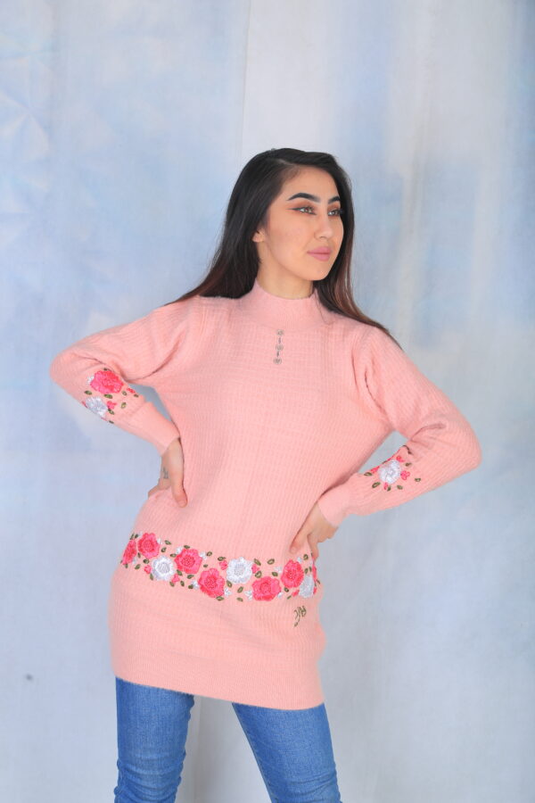 Embroidered Pink Sweater - Image 5