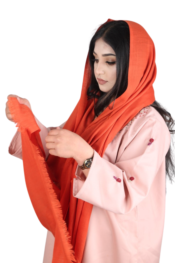 Amber Flame – Handwoven Cashmere Scarf - Image 4