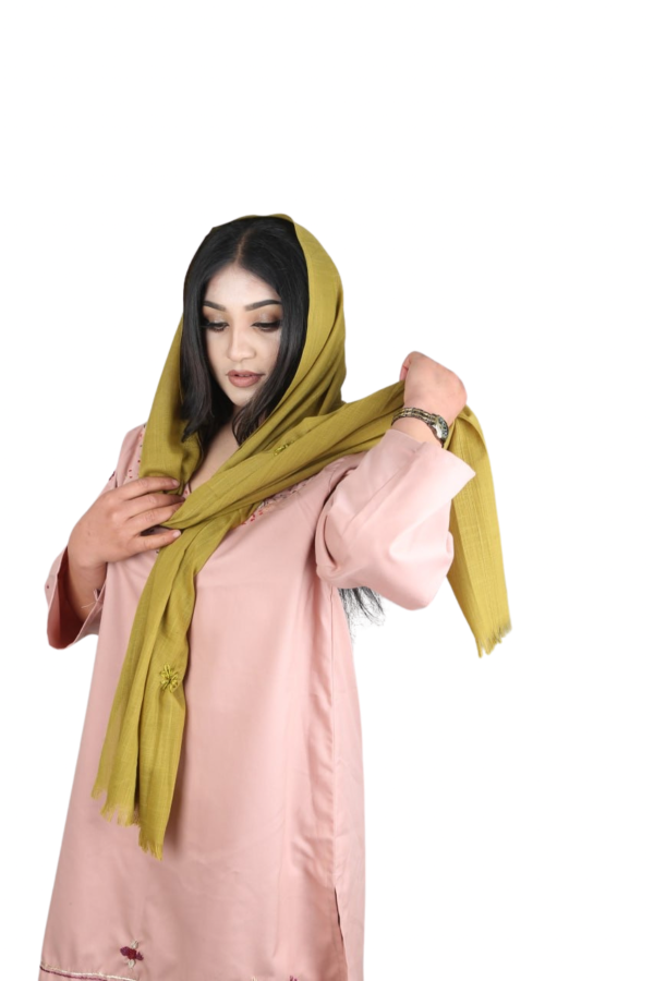 Olive Bloom – Handwoven Cashmere Scarf - Image 3